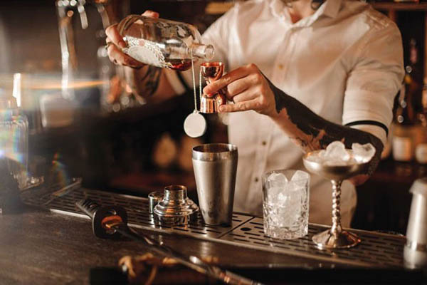 tuyển bartender có tay nghề