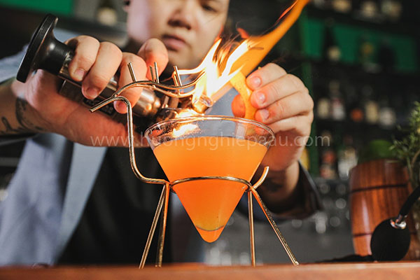 Mức Lương Khởi Điểm Của Mixologist Là Bao Nhiêu