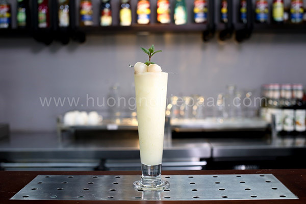 Cách làm mocktail lychee feeze mát lạnh thơm ngon